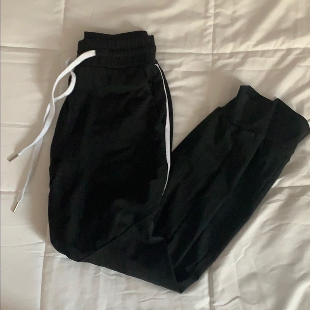 Buffbunny Joggers